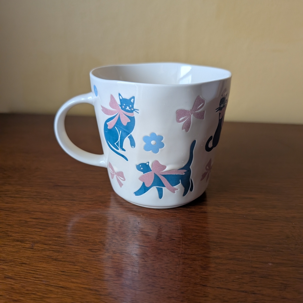 New Hand Painted Blue Cat in Pink Bows Ribbon & Daisy 16oz Coffee Tea Kitten Mug